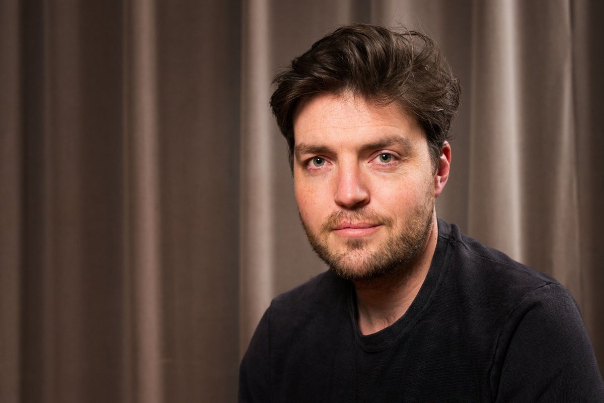 Том Берк | Tom Burke